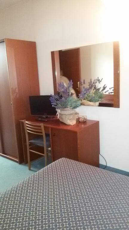 Albergo Centrale Trebaseleghe Zimmer foto